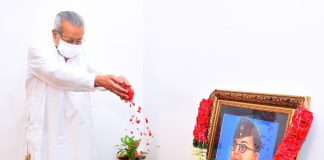 Netaji's role in freedom struggle can't be forgotten: Andhra Governor